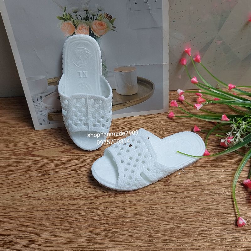Combo nón lá và dép tổ ong , khăn rằn dành cho bé phụ kiện thời trang