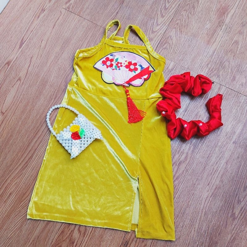 Áo dài sườn xám nhung cho bé
