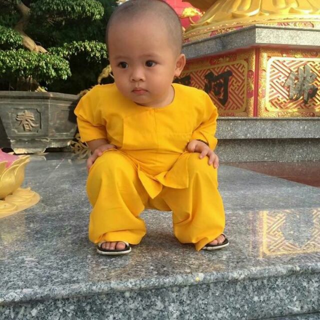 Đồ lam đi chùa cho bé