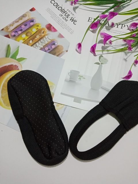 Giày giữ ấm chân mang trong nhà