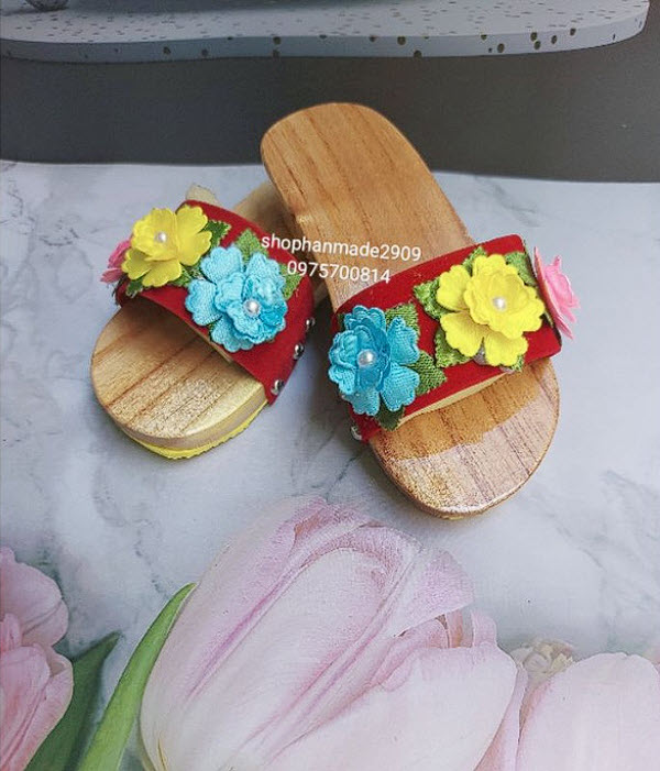 Guốc gổ  thiên nhiên quai nhung, hoa tú cầu, hoa mai xinh xắn cho bé yêu