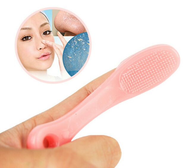 Dụng cụ chà mụn cám đầu đen