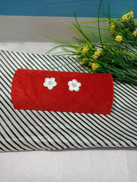 Gối nhung trưng bày vòng tay cao cấp