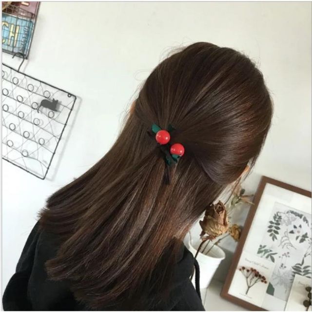 Dây cột tóc hoa mai và nơ đỏ siêu xinh