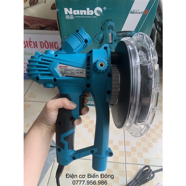 Máy chà nhám tường NABO 1260W 180mm dùng để làm mịn tường thô trước khi sơn