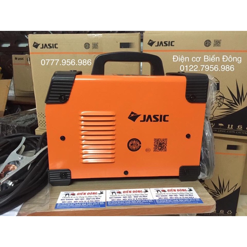 Máy hàn JASIC ARC-200E mới Anh Quốc Tặng bộ mặt nạ Hàn bó 20 que hàn Hàn que chấm boong 4 ly với 