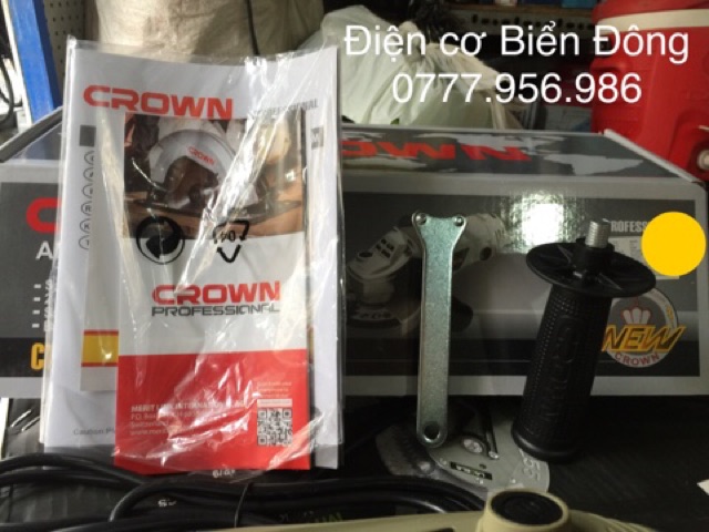 Máy mài cắt góc cầm tay chính hãng Crown CT13288 công suất 860W công nghệ hiện đại của Mỹ