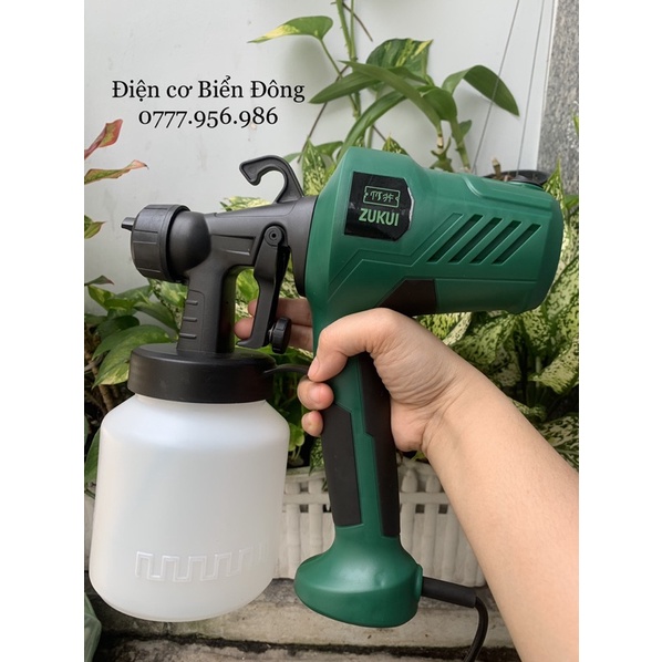 Máy phun sơn Zukui ZK400 - 400W hoạt động bằng nguồn điện, là dụng cụ để sơn vật liệu