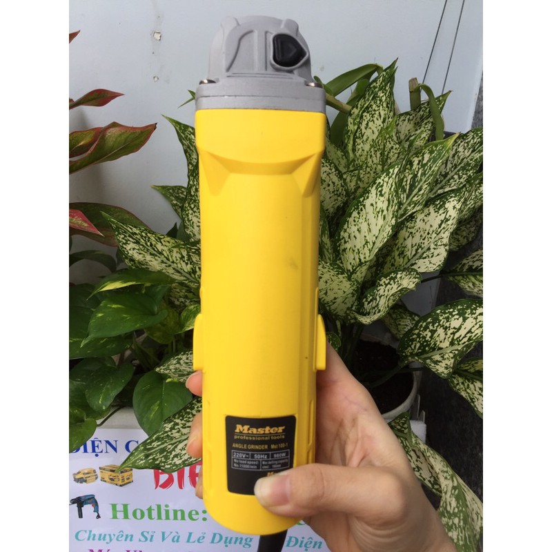 Máy mài 1 tấc MASTER 980W chuyên dùng để mài và cắt sắt, tường, gỗ, tôn.
