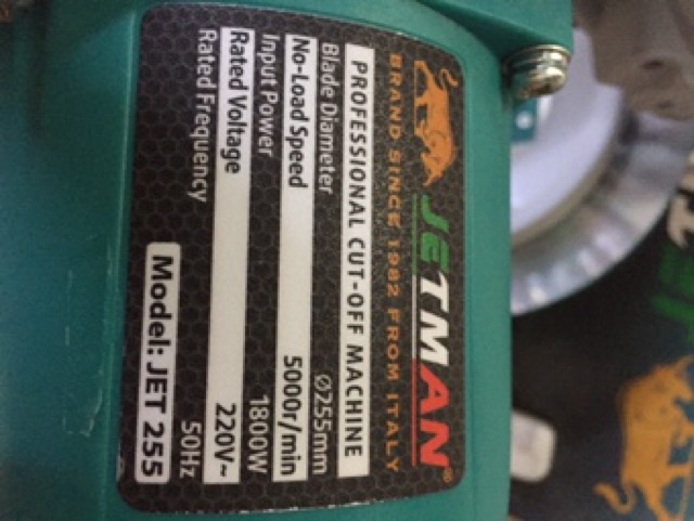 Máy cắt nhôm JETMAN cắt xoay 45 độ đĩa cắt 255 1800w