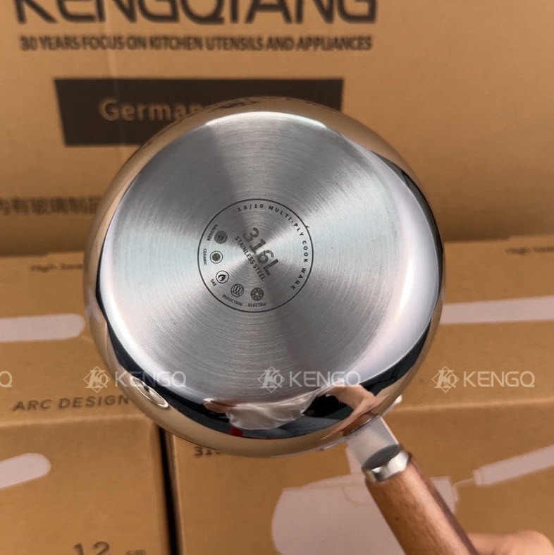 Nồi nấu sữa nấu sốt inox 316 có vạch chia nắp kính tay cầm gỗ KQ012