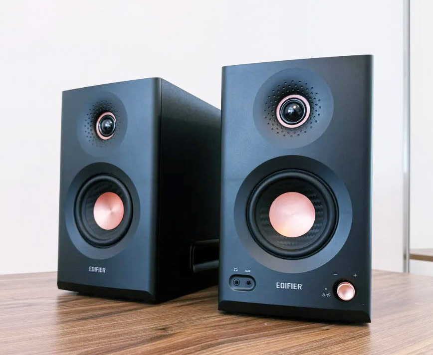 Loa kiểm âm chủ động 4inch 110W Edifier MR5BT chuẩn Hi-Res 24-bit/96kHz bluetooth 6.0