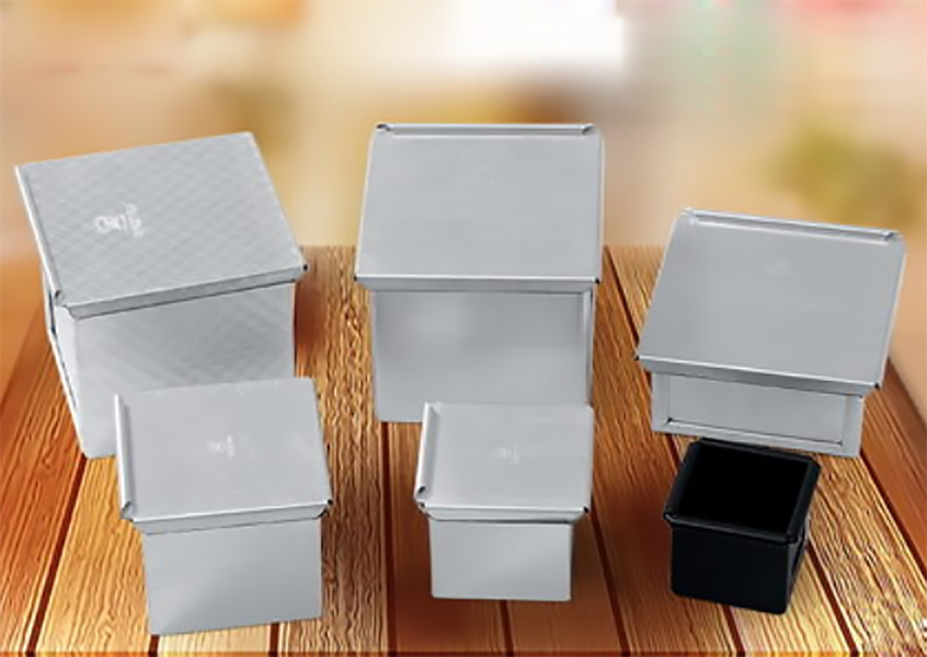 Khuôn làm bánh vuông Sanneng SN2180, hợp kim nhôm, có nắp.