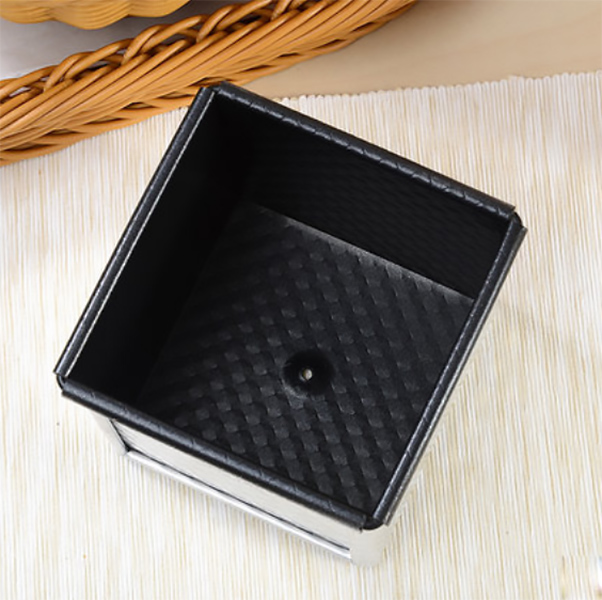 Khuôn làm bánh vuông Sanneng SN2180, hợp kim nhôm, có nắp.