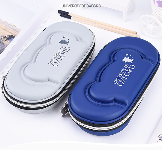 Hộp bút học sinh Oxford J824, chất liệu EVA chống nước tốt.