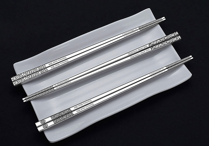 Đũa ăn inox 304 Shoufa SF30401 chống rỉ hoa văn tao nhã.