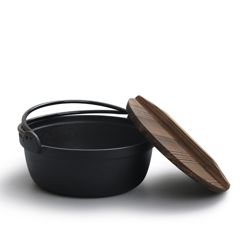 Nồi gang ăn lẩu nắp gỗ quai xách 25cm Chef DG70