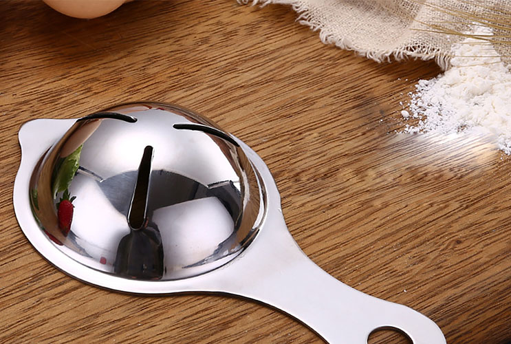 Dụng cụ lược lòng trắng trứng MTZJ EGGFILTER chất liệu inox 304.