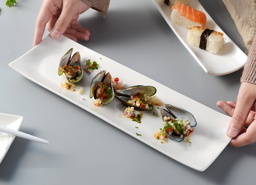 Dĩa kiểu gốm porcelain McAllen MA011 đựng sushi buffet nhà hàng.