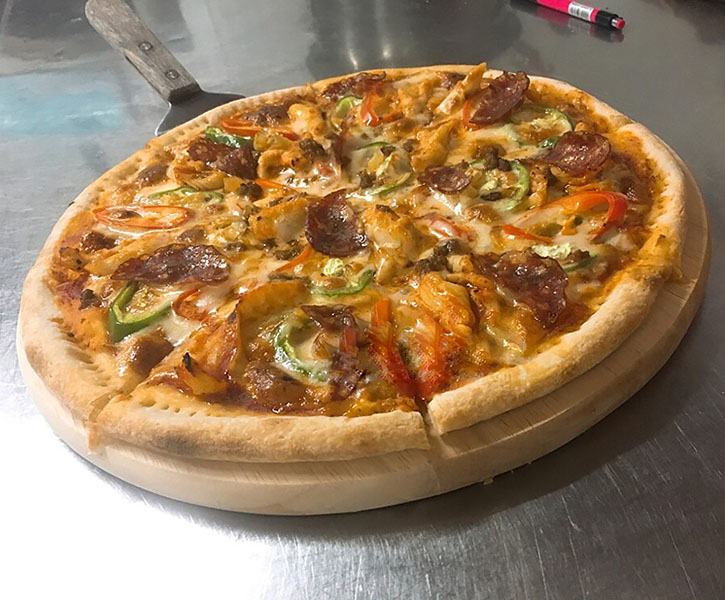 Khay gỗ đựng đồ ăn, pizza, đồ nướng bbq cho nhà hàng MU004