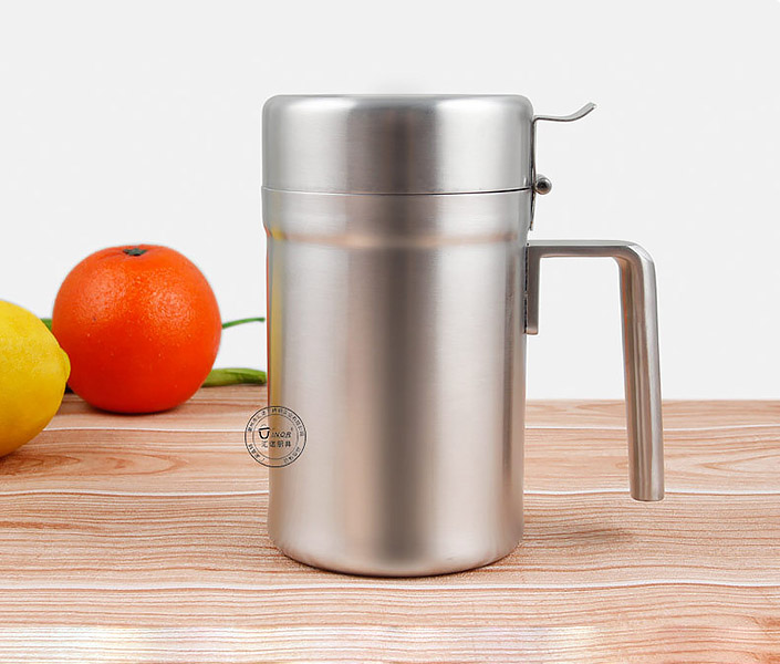 Bình đựng dầu inox 304 nắp bật Huinuo HN304YH.