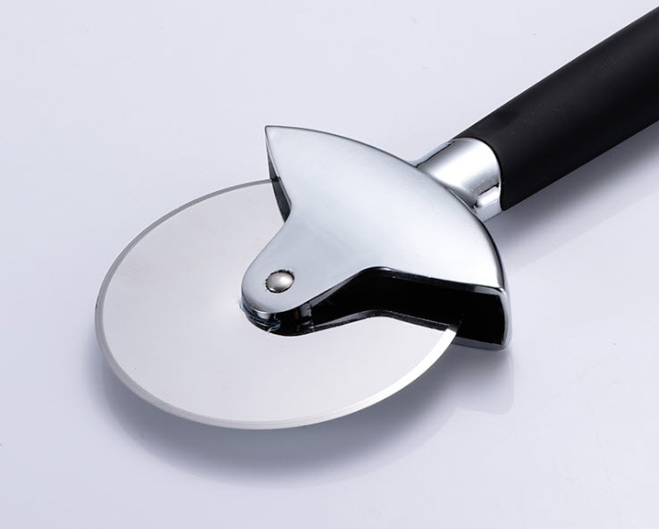 Dao cắt pizza Armor AM008 tay cầm bọc nhựa.