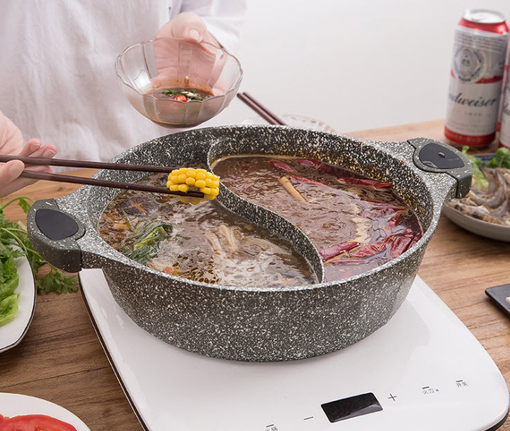 Nồi lẩu 2 ngăn vân đá 30cm 5.5L UAKEEN VK112