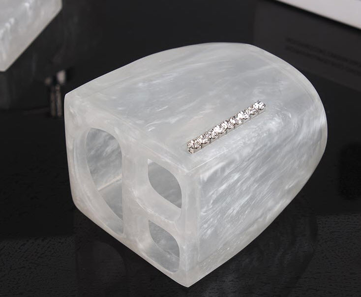 Bộ đồ dùng nhà tắm resin hoa văn đính đá Kingsley KSL010
