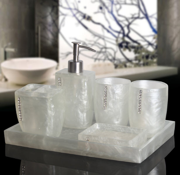 Bộ đồ dùng nhà tắm resin hoa văn đính đá Kingsley KSL010
