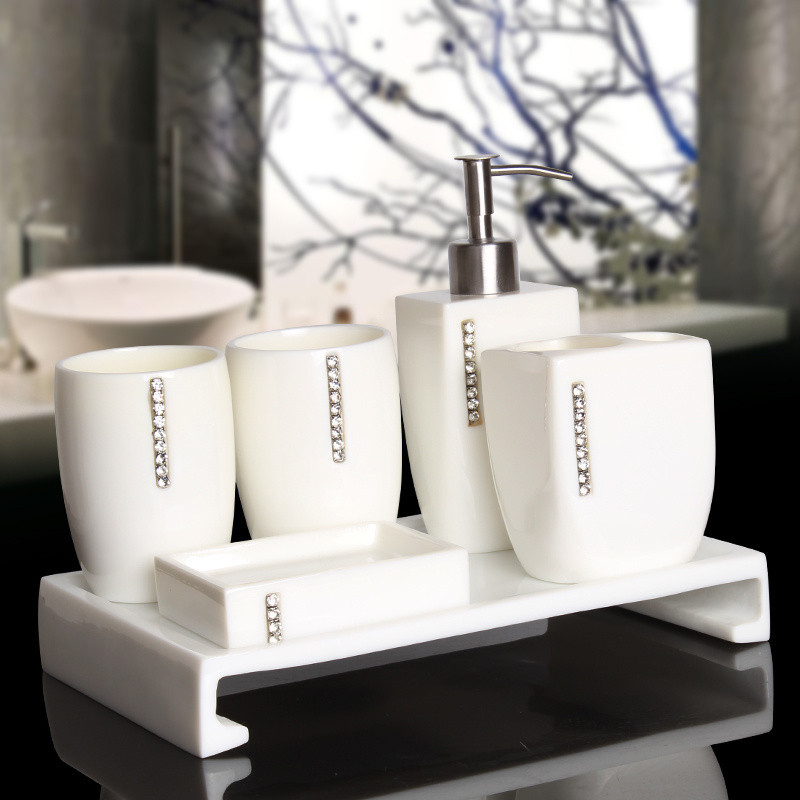 Bộ đồ dùng nhà tắm resin đính đá Kingsley KSL011