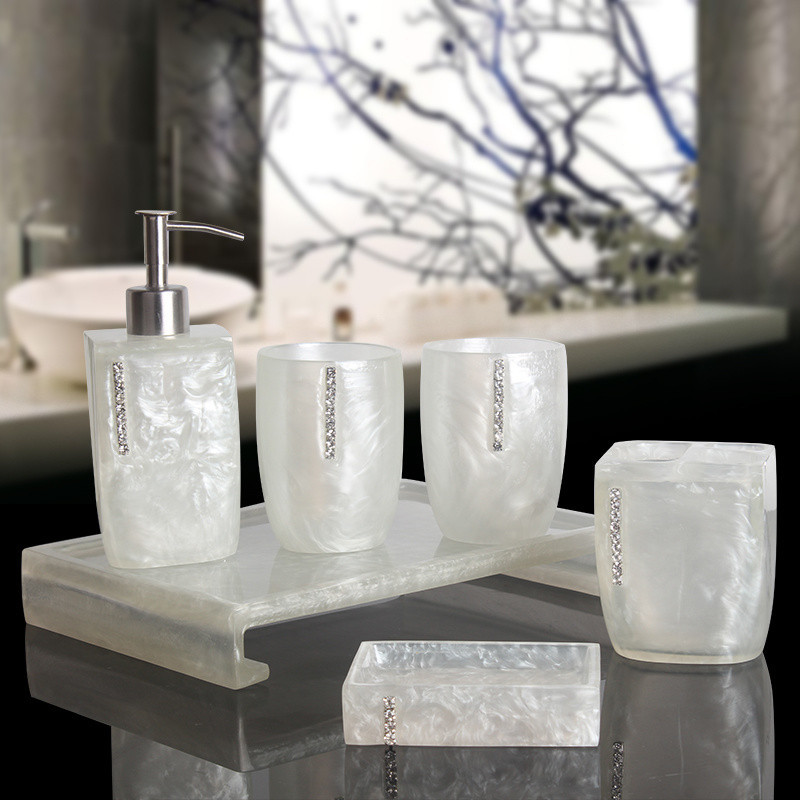 Bộ đồ dùng nhà tắm resin đính đá Kingsley KSL011