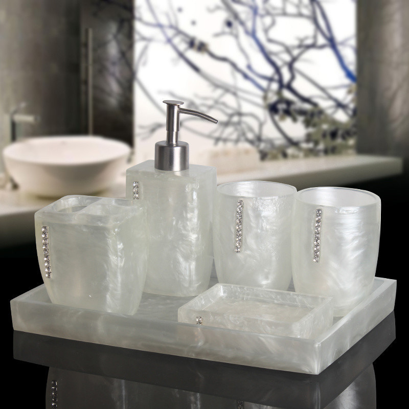 Bộ đồ dùng nhà tắm resin đính đá Kingsley KSL011