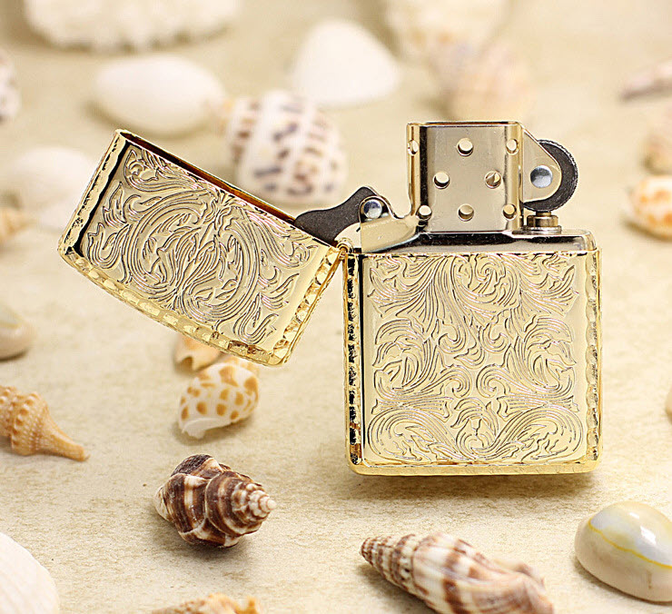 Bật lửa hộp quẹt mạ vàng Zippo King