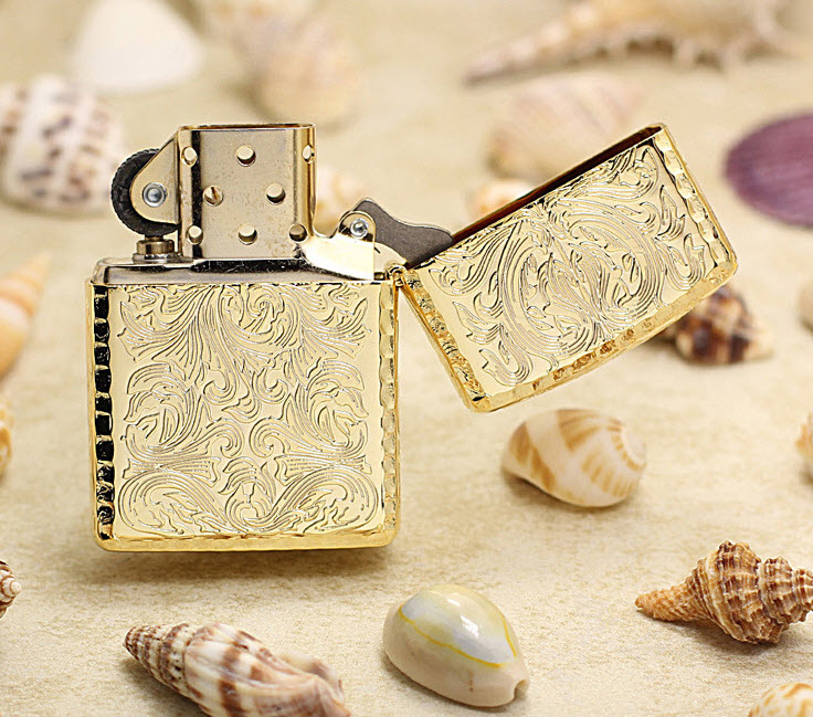 Bật lửa hộp quẹt mạ vàng Zippo King