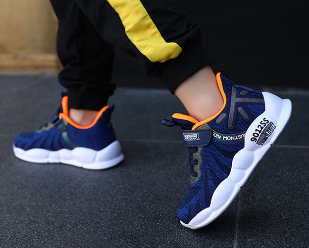 Giày sneaker thể thao bé trai Public K65785