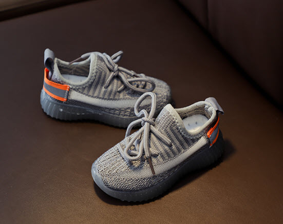 Giày sneaker bé gái Yiwu YW9356