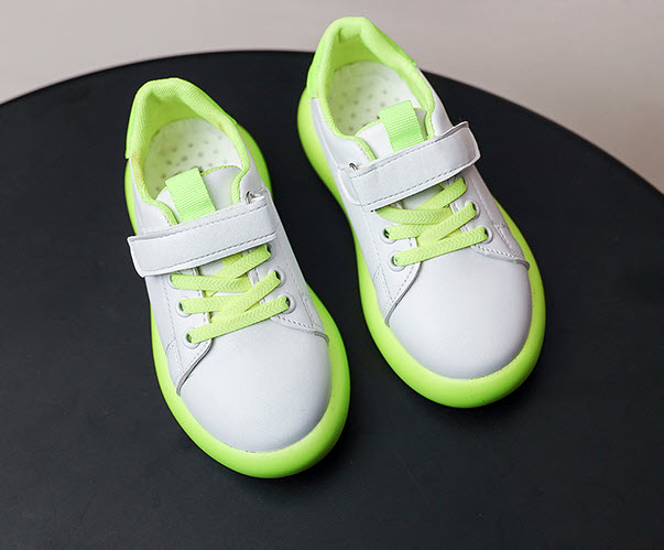 Giày sneaker bé gái 15 - 21cm Yiwu YW1962