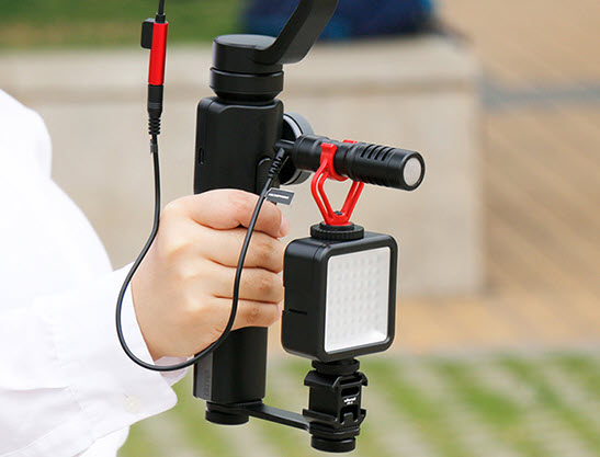 Giá gắn đèn flash cho gimbal chống rung Ulanzi PT3