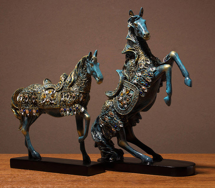 Phụ kiện trang trí để bàn ngựa chiến Goodluck FX068