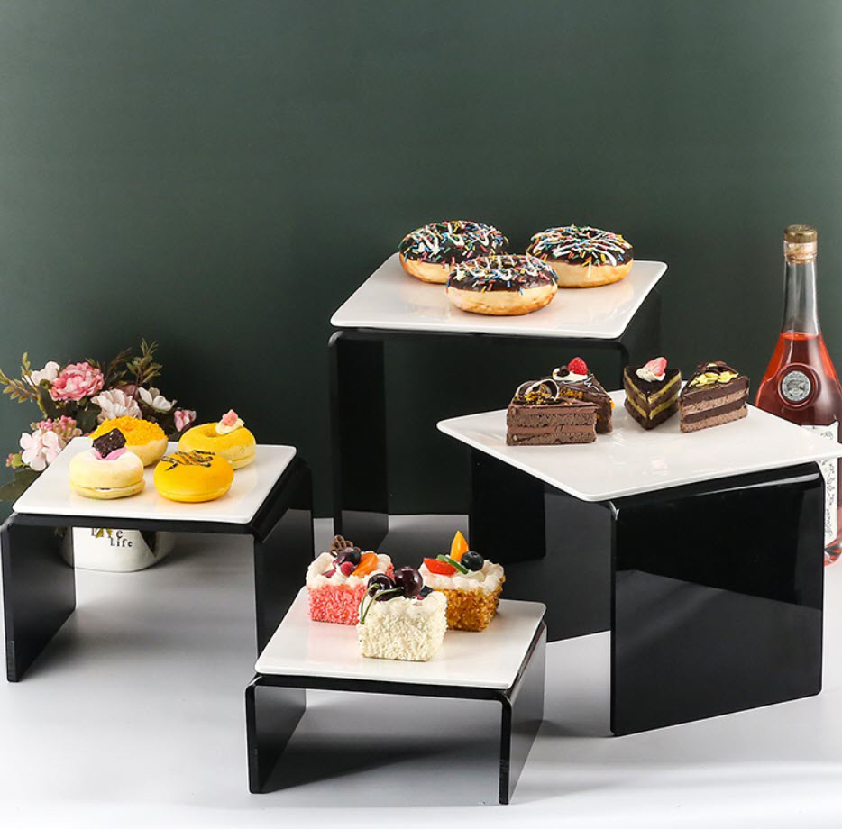Kệ trưng bày buffet sushi bánh kẹo 4 tầng OEM JUX002