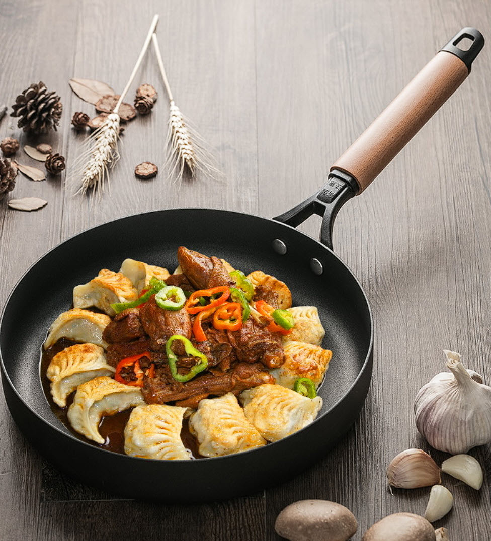 Chảo đáy bằng thép carbon chống dính 26cm OEM SST0716